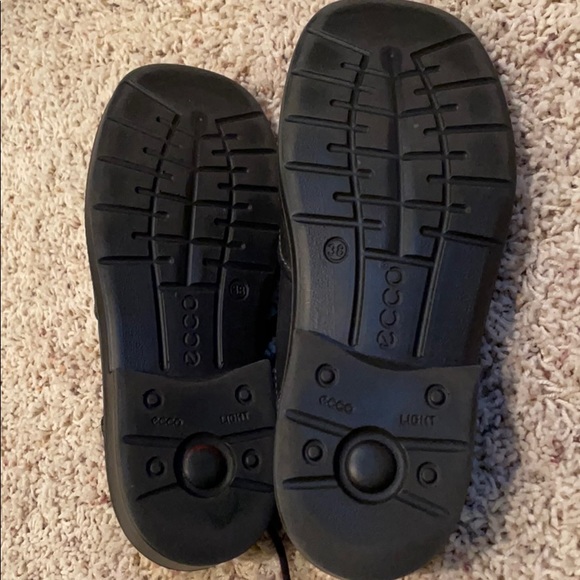 Boys black leather ECCO shoes size 38 - Picture 4 of 5